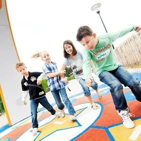 Апартаменты Kidsbungalow *